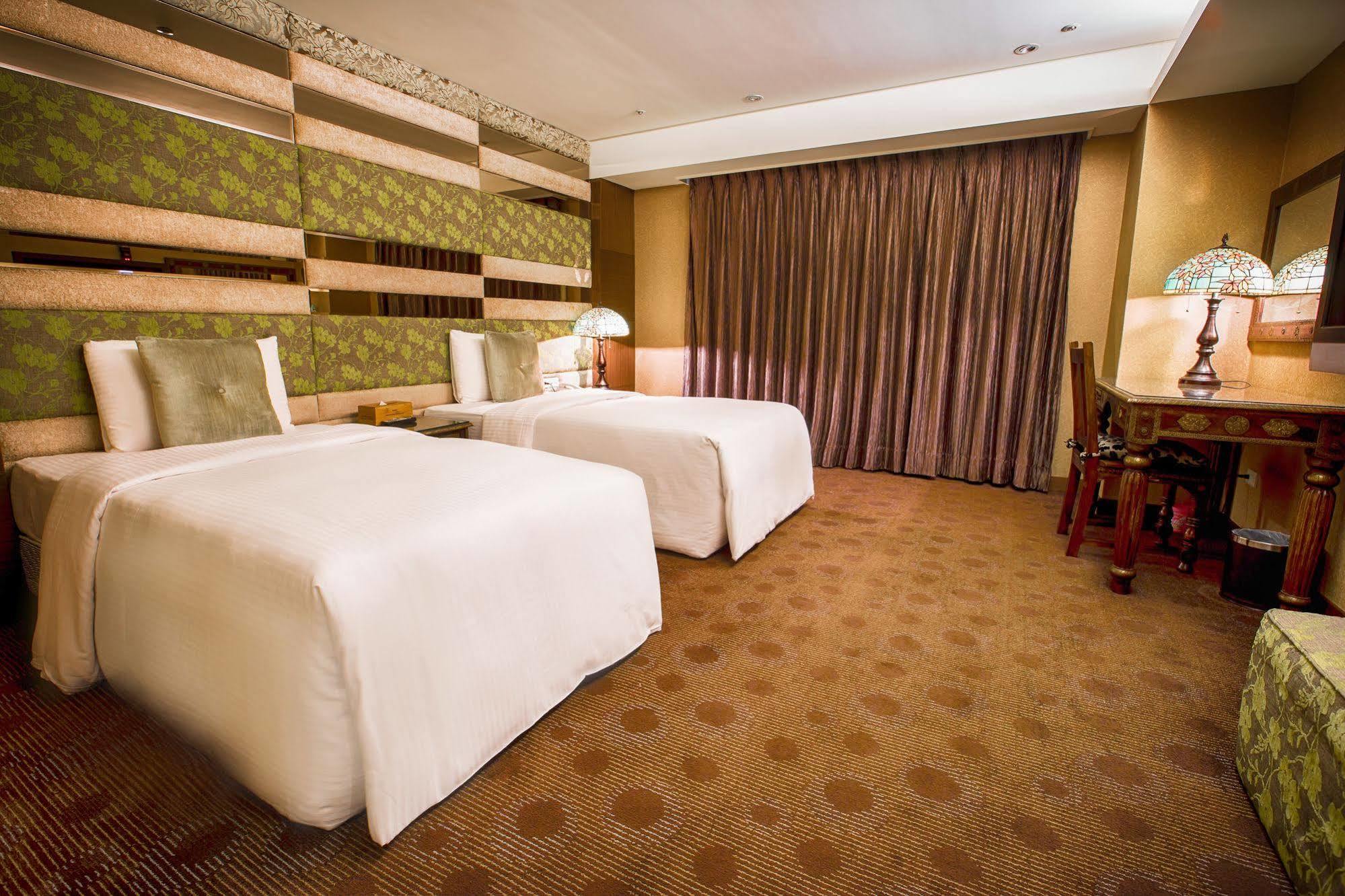Cai She Hotel Taipei Exterior photo
