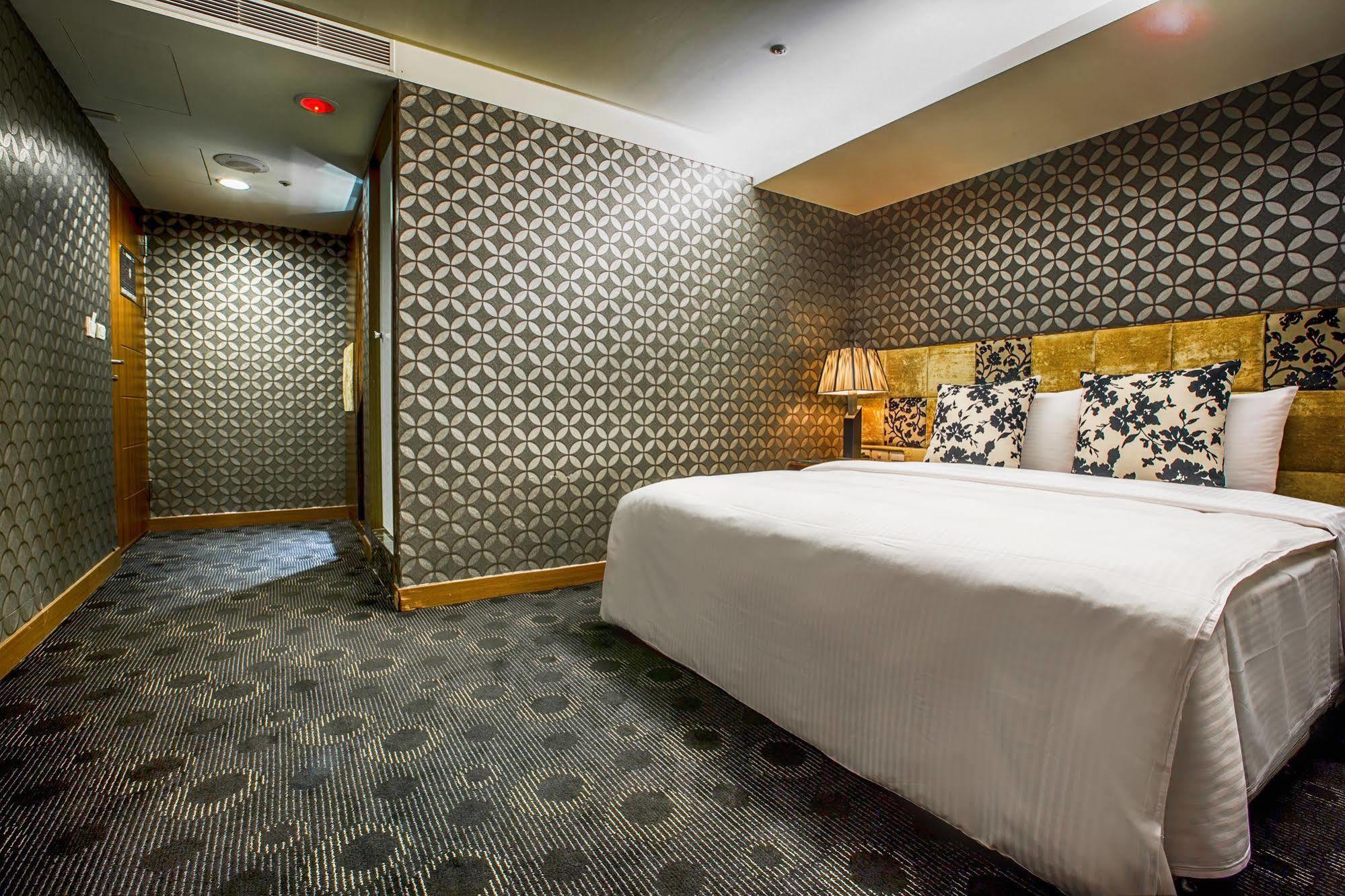 Cai She Hotel Taipei Exterior photo