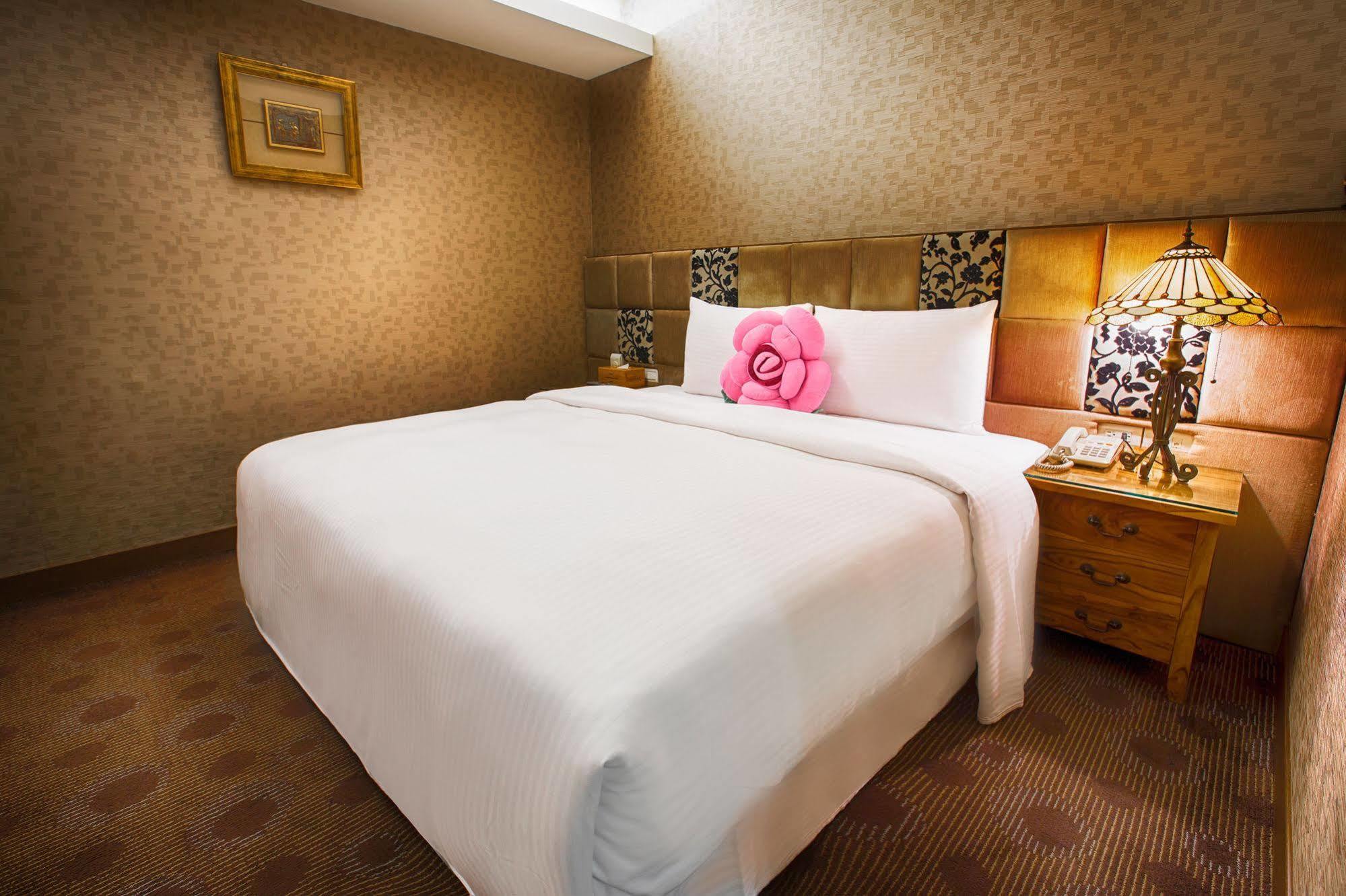 Cai She Hotel Taipei Exterior photo