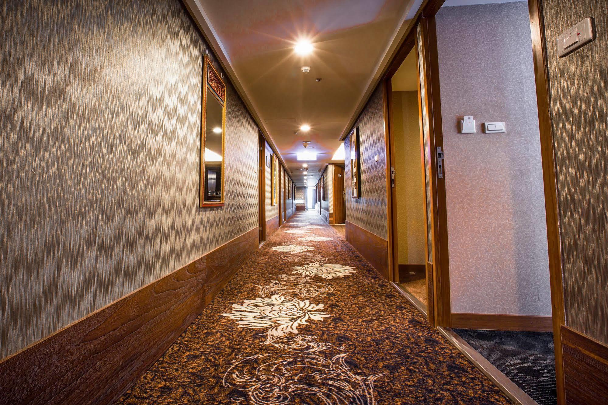 Cai She Hotel Taipei Exterior photo